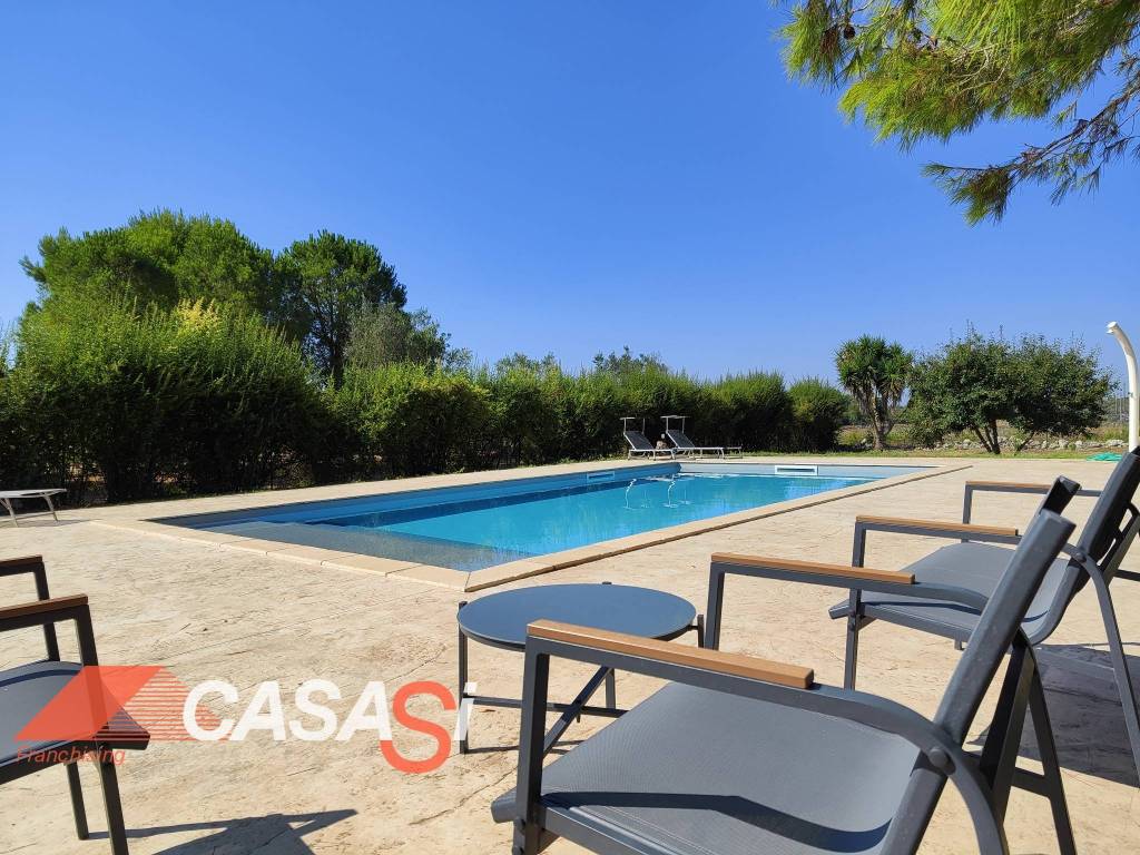 Piscina