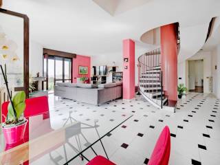 Salone
