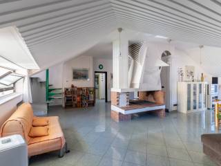 Salone