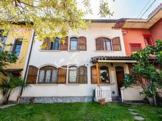 Villa unifamiliare via Torquato Taramelli 5, Zara, Milano