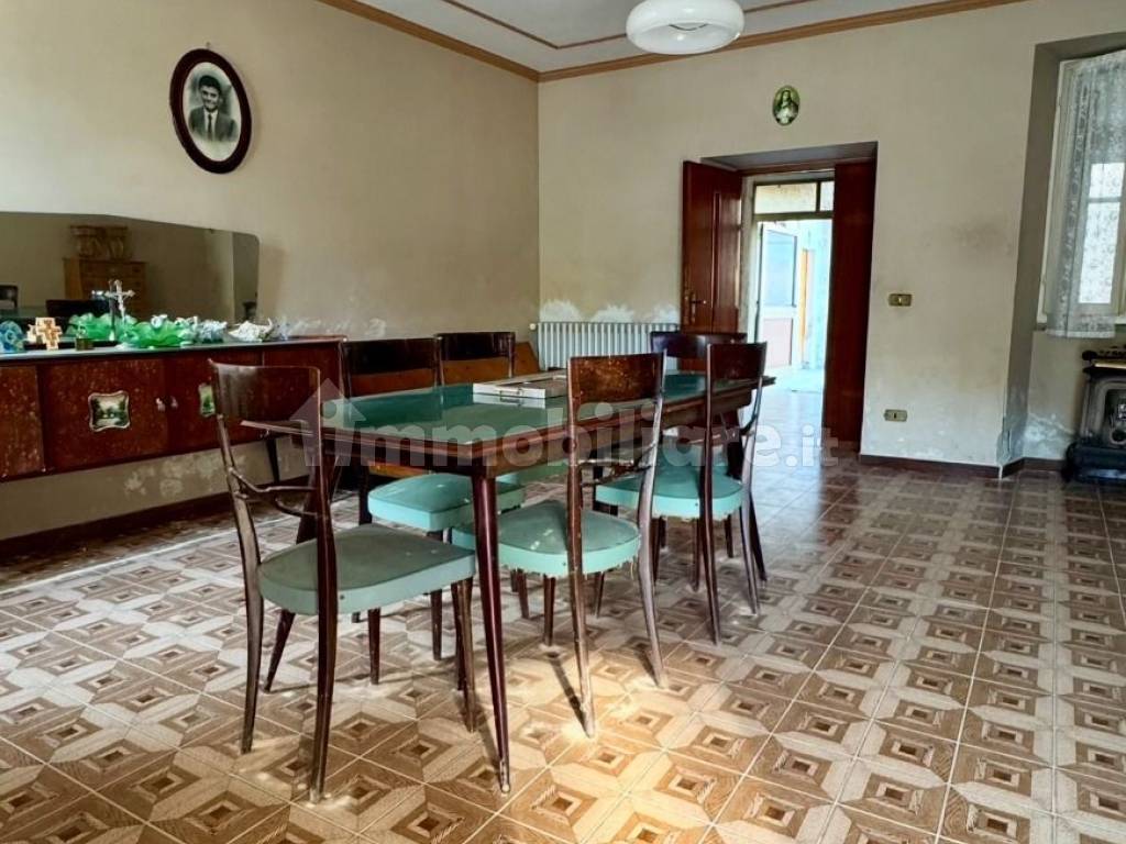 Salone