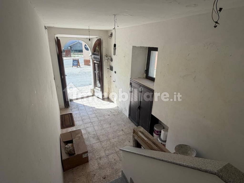 Sale Multi-family detached house Rocca di Mezzo. To be refurbished ...