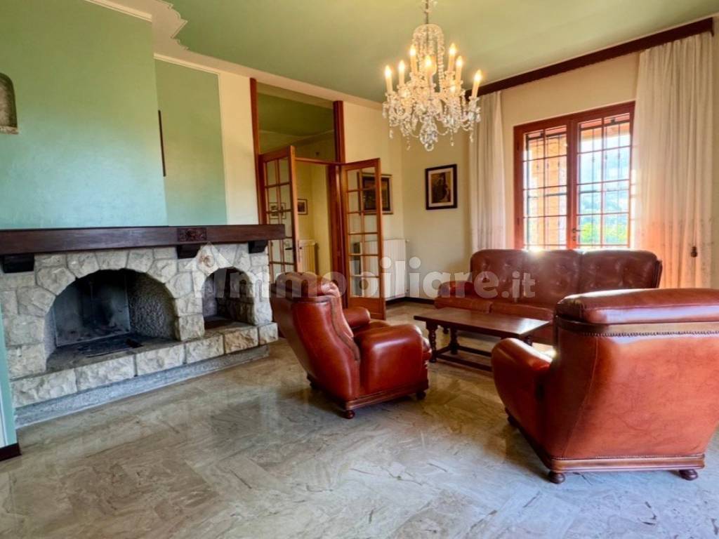 Salone