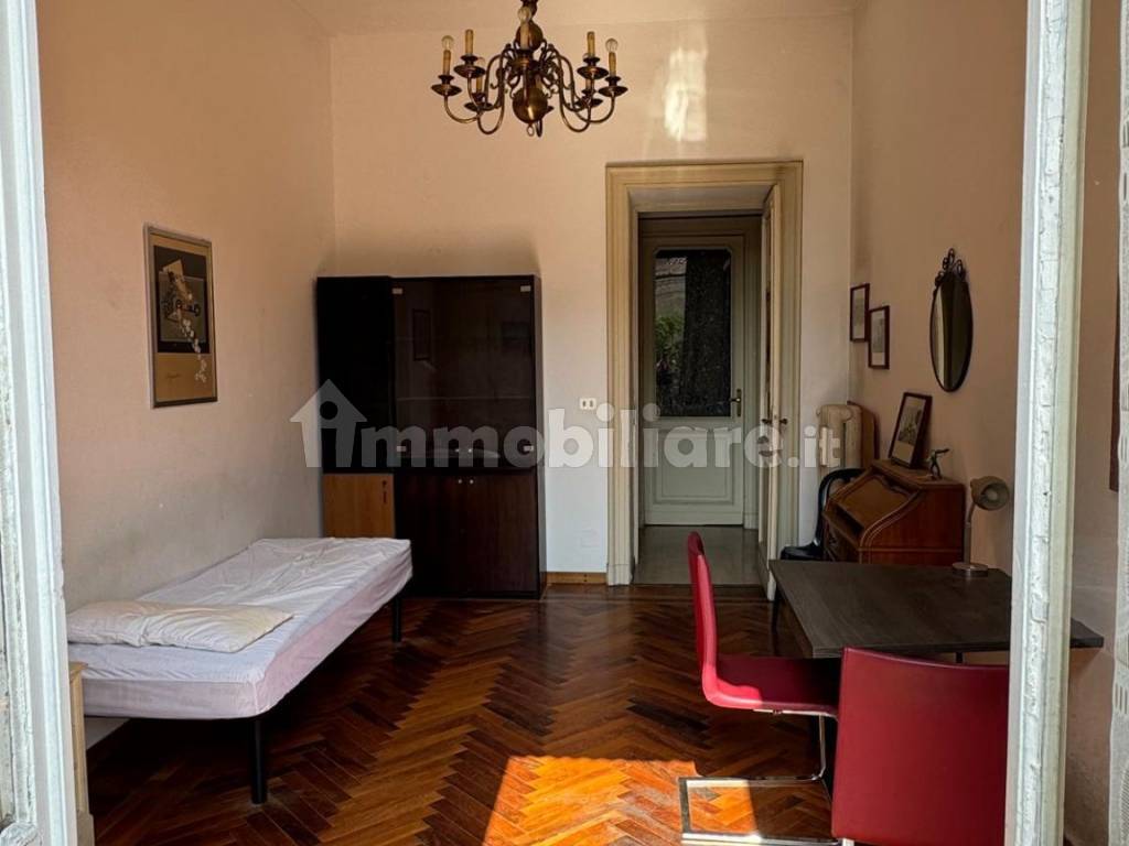 Stanza singola in Centro, foto 2 di 2