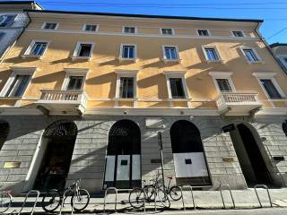 Appartamento via Sant'Andrea, San Babila, Milano