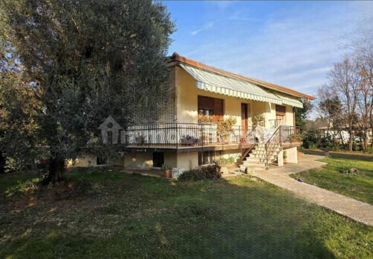 Villa in vendita a Volpago del Montello