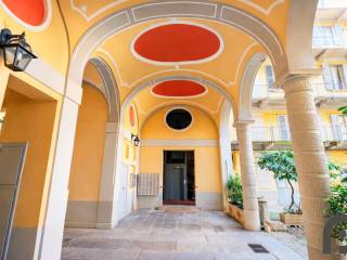 Bilocale via Federico Confalonieri 11, Isola, Milano