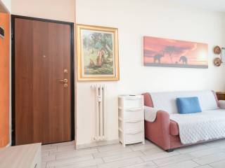Trilocale via Carlo Innocenzo Frugoni 20, Niguarda, Milano