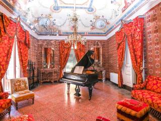 Salone