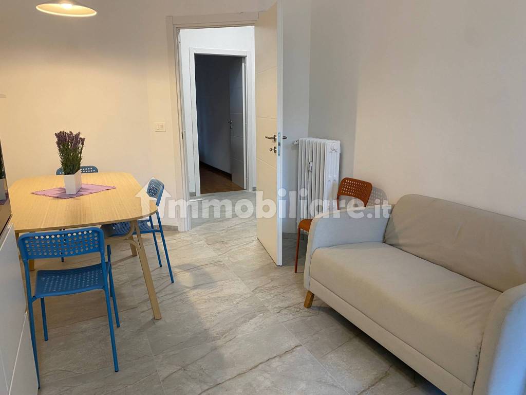 Posto letto in doppia in Nizza Millefonti, foto 3 di 5