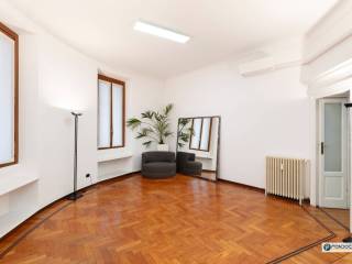 Quadrilocale via Maurizio Quadrio 20, Garibaldi - Corso Como, Milano