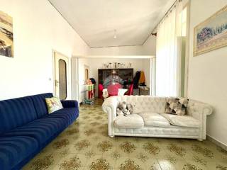 Salone