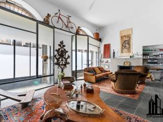 Loft via Federico Confalonieri 21, Isola, Milano