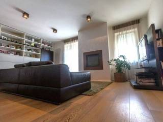 Trilocale via Valtellina, Farini, Milano