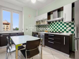 Trilocale via Viotti 13, Città Studi, Milano