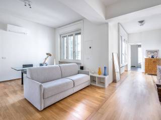 Trilocale viale Renato Serra 6, Monte Rosa - Lotto, Milano