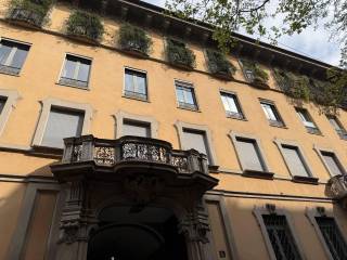 Appartamento da ristrutturare, secondo piano, Missori, Milano