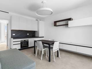Bilocale via Ermenegildo Cantoni 5, Certosa, Milano
