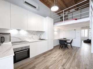 Bilocale via Vigevano 33, Navigli - Darsena, Milano