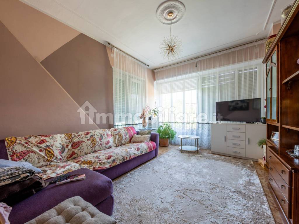 Salone