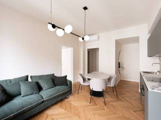 Bilocale via Ippolito Rosellini 8, Isola, Milano