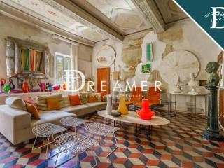 Salone