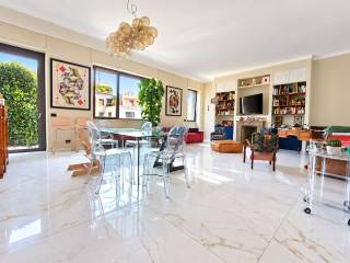 Appartamento ottimo stato, quinto piano, Dezza, Milano