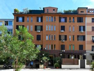 Trilocale via San Martiniano 2, Corvetto, Milano