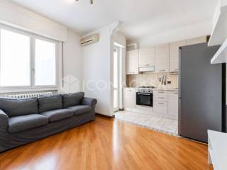 Trilocale via Accademia 29, Casoretto, Milano