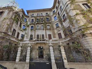 Appartamento ottimo stato, primo piano, Centrale, Milano