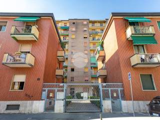 Trilocale via riccione 9, Bovisa, Milano