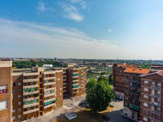 Trilocale via Sulmona,11, Bologna - Sulmona, Milano