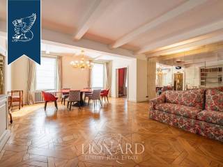 Appartamento buono stato, su più livelli, Missori, Milano