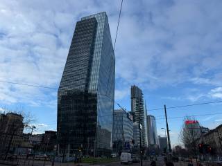 Trilocale piazza della Repubblica, Repubblica, Milano