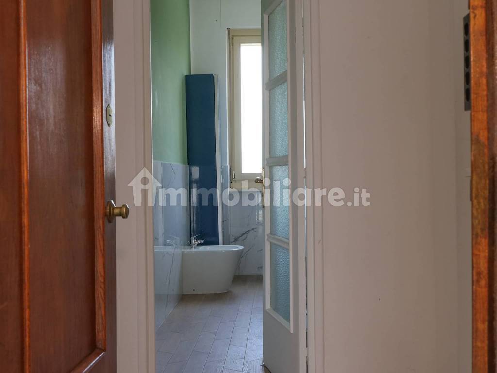 2 stanze singole in Madonna del Pilone, foto 11 di 22