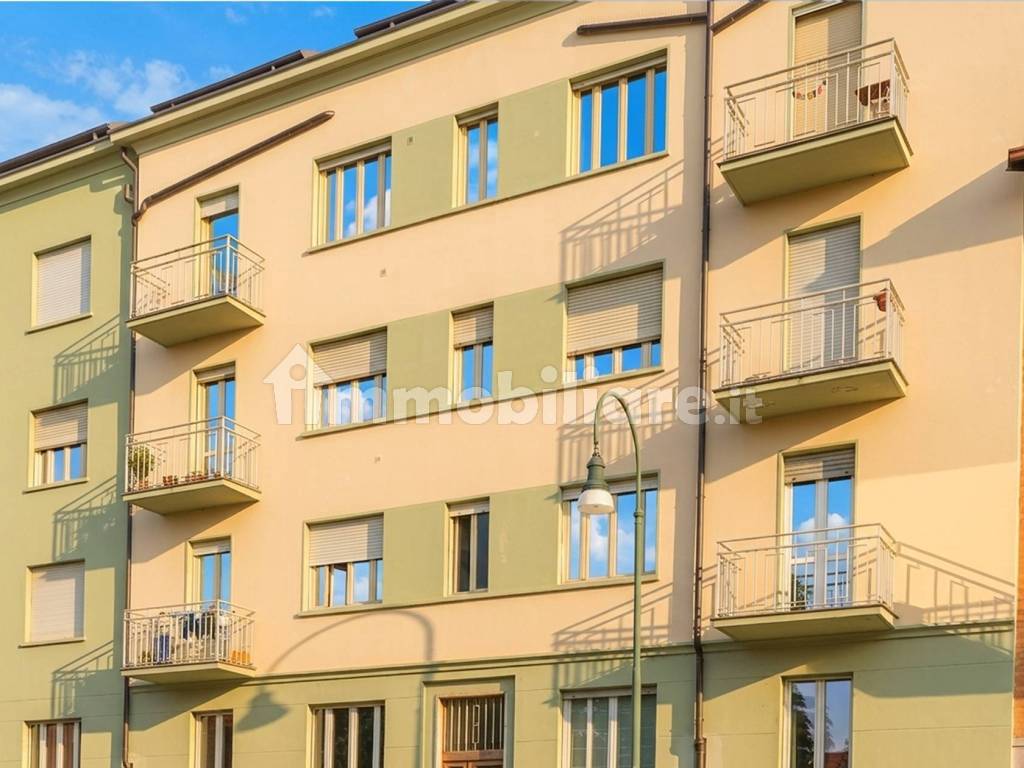 2 stanze singole in Madonna del Pilone, foto 19 di 22