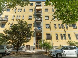 Bilocale via Broni 19, Vigentino - Fatima, Milano