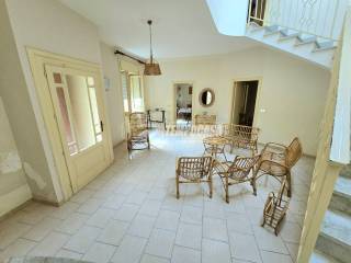 Salone