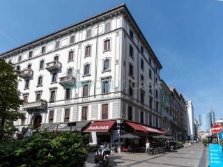 Bilocale largo La Foppa 5, Moscova, Milano
