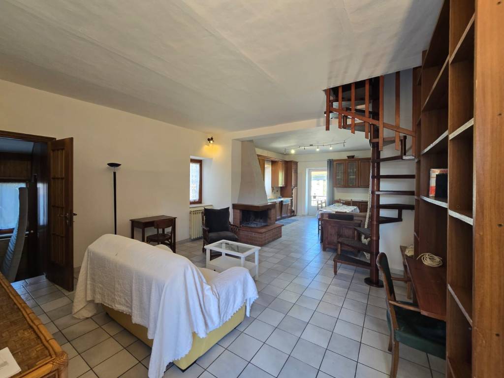Trilocale in Sassi, foto 4 di 36