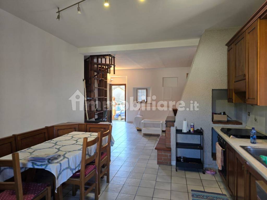 Trilocale in Sassi, foto 12 di 36