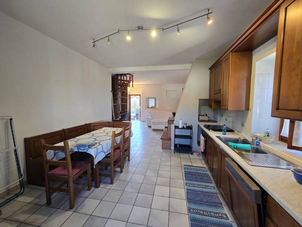 Trilocale in Sassi, foto 14 di 36