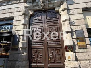Monolocale piazzale Luigi Cadorna, 10, Cadorna - Castello, Milano