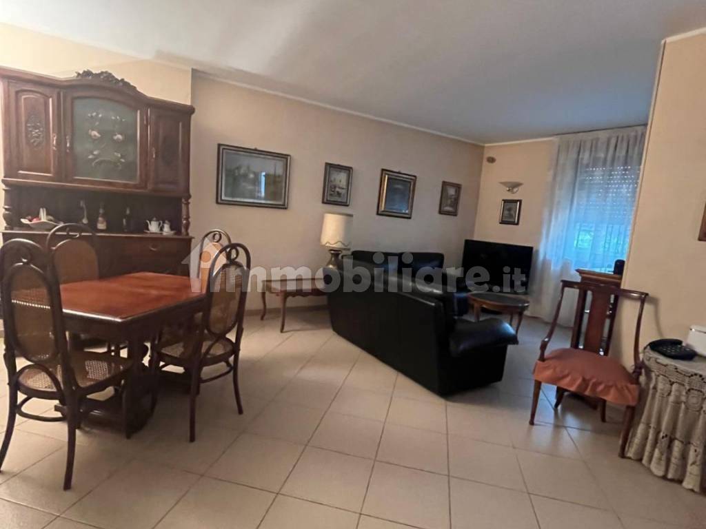 Stanza singola in Parella, foto 3 di 5