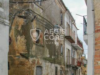 Zona