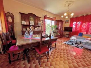 Salone