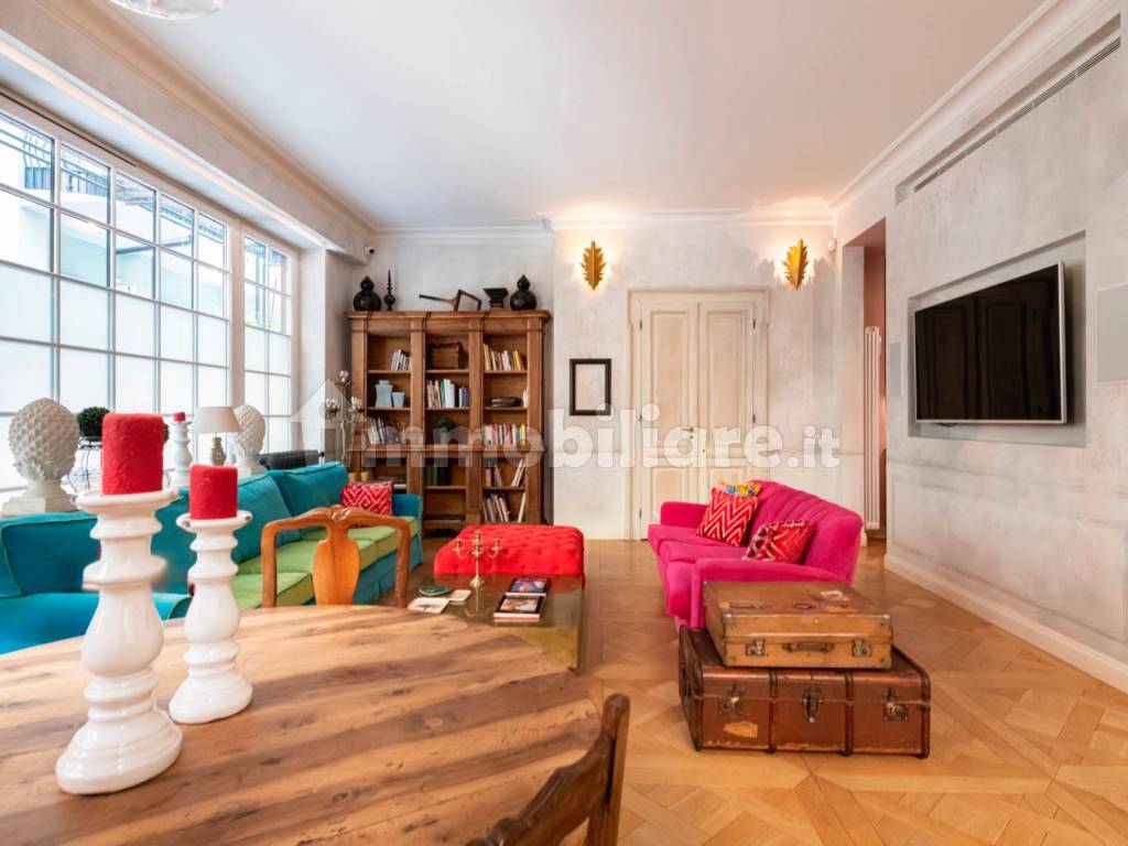 Terrace Level Layout Sale Apartment in via Francesco Petrarca 3. Milan. Excellent condition ...