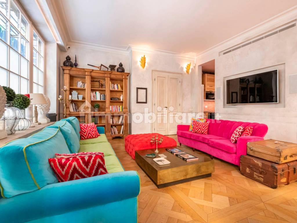Terrace Level Layout Sale Apartment in via Francesco Petrarca 3. Milan. Excellent condition ...