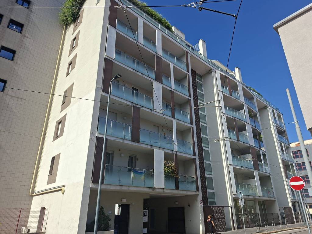 Très lumineux appartement de quatre pièces rénové Via Noto