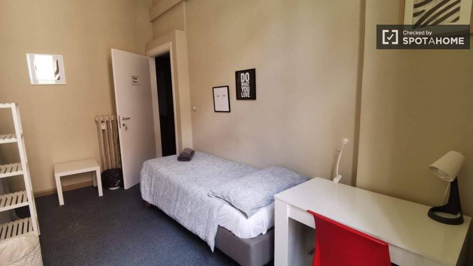 6 stanze singole in Centro, foto 15 di 18